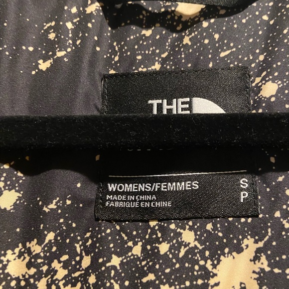 The North Face Black Puffer Jacket, Small - Picture 3 of 7